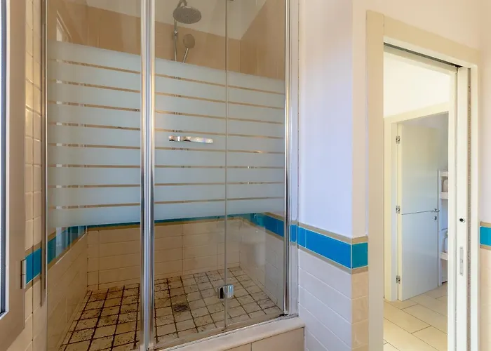 Villino Esse, Libero Su 4 Lati Piu Dependance Nel Cuore Della Versilia Villa