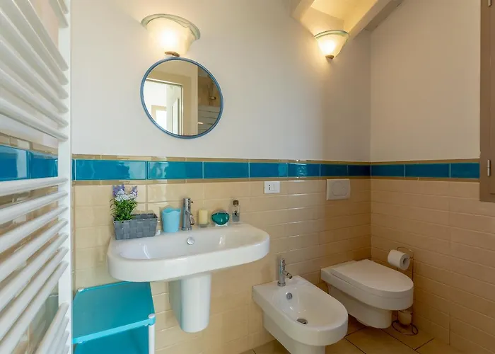 Villino Esse, Libero Su 4 Lati Piu Dependance Nel Cuore Della Versilia