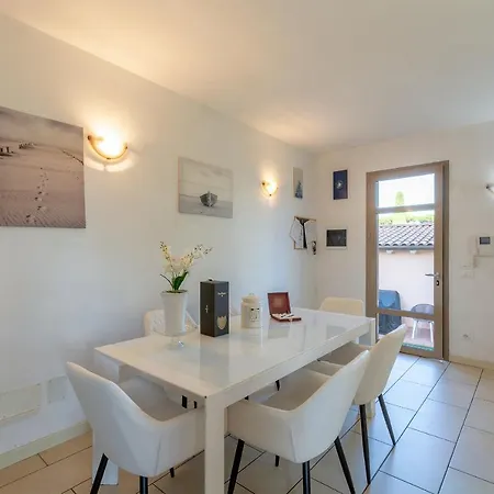 Villa Villino Esse, Libero Su 4 Lati Dependance Nel Cuore Della Versilia Marina di Pietrasanta