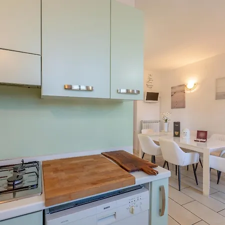 Villino Esse, Libero Su 4 Lati Dependance Nel Cuore Della Versilia Villa