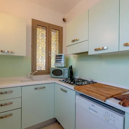 Villino Esse, Libero Su 4 Lati Dependance Nel Cuore Della Versilia Villa