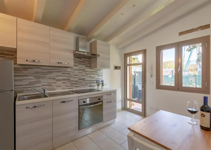 Villino Esse, Libero Su 4 Lati Piu Dependance Nel Cuore Della Versilia *